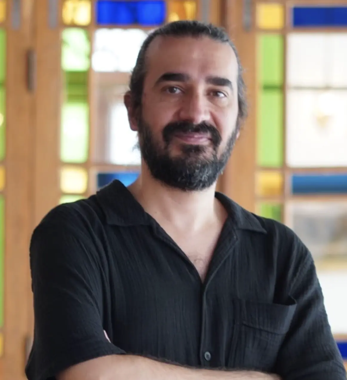 Mahyar Tahmasbi — tar, setar, and cello teacher at Danaa School, member of band Palet